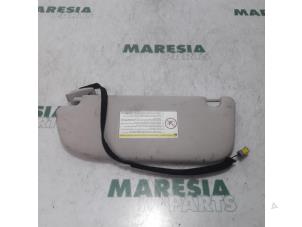 Gebruikte Zonneklep Peugeot 307 CC (3B) 2.0 16V Prijs € 30,00 Margeregeling aangeboden door Maresia Parts