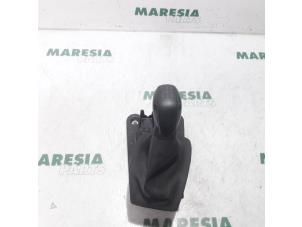 Gebruikte Pook Peugeot 2008 (CU) 1.2 12V e-THP PureTech 110 Prijs € 65,00 Margeregeling aangeboden door Maresia Parts