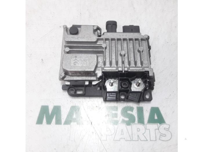 Gebruikte Start/Stop computer Citroen C4 Cactus (0B/0P) 1.2 PureTech 82 12V Prijs € 49,99 Margeregeling aangeboden door Maresia Parts