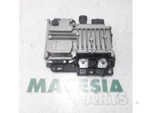 Gebruikte Start/Stop computer Citroen C4 Cactus (0B/0P) 1.2 PureTech 82 12V Prijs € 49,99 Margeregeling aangeboden door Maresia Parts