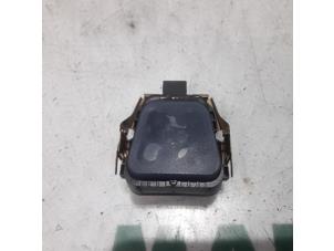 Gebruikte Regensensor Citroen C4 Picasso (3D/3E) 1.6 e-Hdi, BlueHDi 115 Prijs € 20,00 Margeregeling aangeboden door Maresia Parts