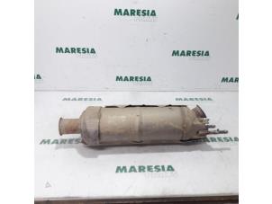 Gebruikte Roetfilter Citroen C-Crosser 2.2 HDiF 16V Prijs € 315,00 Margeregeling aangeboden door Maresia Parts