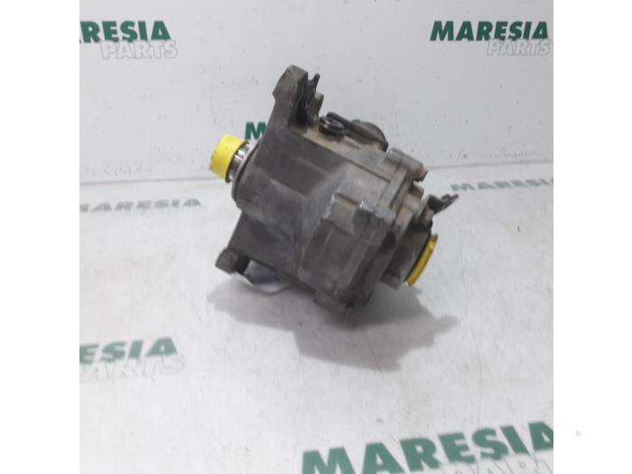 Differentieel voor van een Citroën C-Crosser 2.2 HDiF 16V 2010