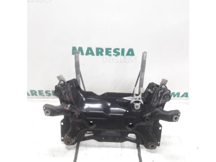 Gebruikte Subframe Citroen C5 III Berline (RD) 2.0 HDiF 16V Prijs € 105,00 Margeregeling aangeboden door Maresia Parts