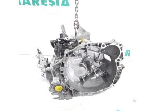 Gebruikte Versnellingsbak Citroen C5 III Berline (RD) 2.0 HDiF 16V Prijs € 250,00 Margeregeling aangeboden door Maresia Parts