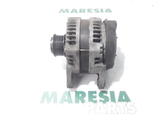 Gebruikte Dynamo Alfa Romeo 159 Sportwagon (939BX) 3.2 JTS V6 24V Prijs € 100,00 Margeregeling aangeboden door Maresia Parts