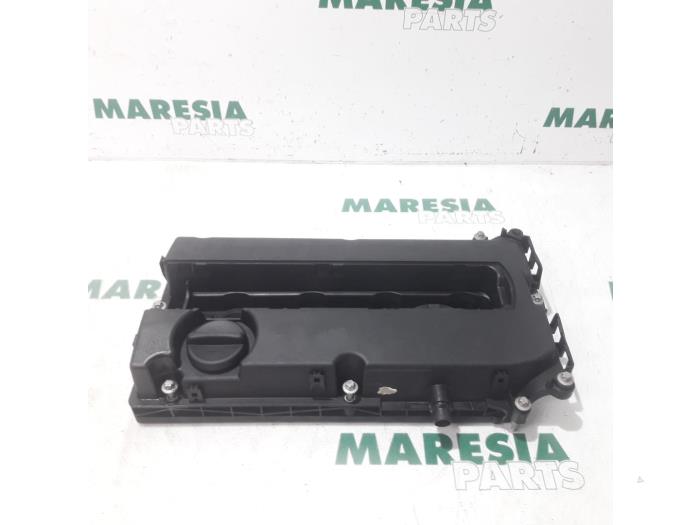 Gebruikte Kleppendeksel Alfa Romeo 159 Sportwagon (939BX) 1.8 MPI 16V Prijs € 105,00 Margeregeling aangeboden door Maresia Parts