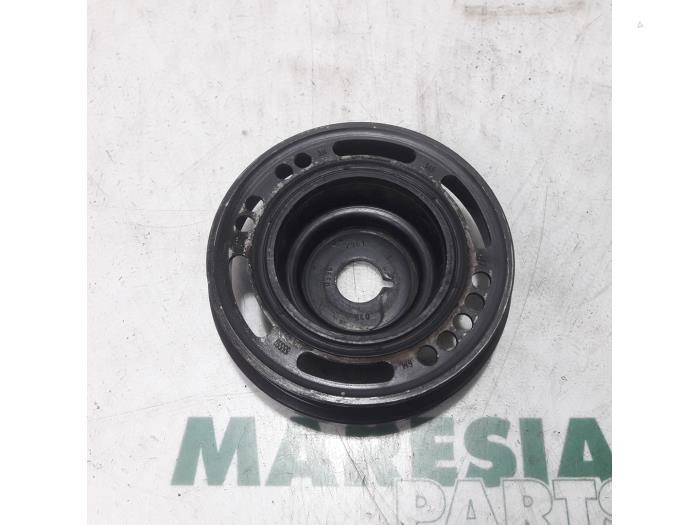 Gebruikte Poelie Krukas Alfa Romeo 159 Sportwagon (939BX) 1.8 MPI 16V Prijs € 50,00 Margeregeling aangeboden door Maresia Parts