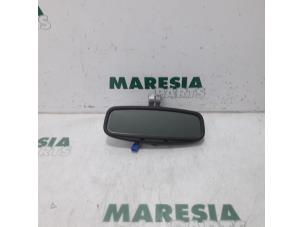 Gebruikte Binnenspiegel Peugeot 307 CC (3B) 2.0 16V Prijs € 35,00 Margeregeling aangeboden door Maresia Parts