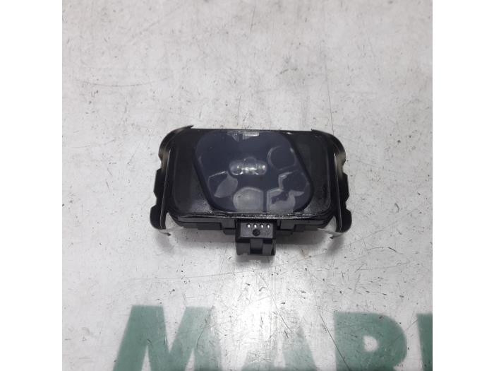 Gebruikte Regensensor Peugeot 307 CC (3B) 2.0 16V Prijs € 35,00 Margeregeling aangeboden door Maresia Parts