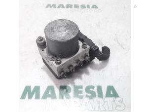 Gebruikte ABS Pomp Fiat Idea (350AX) 1.4 16V Prijs € 157,50 Margeregeling aangeboden door Maresia Parts