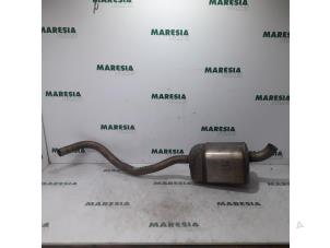 Gebruikte Uitlaat Einddemper Renault Megane III Grandtour (KZ) 1.5 dCi 110 Prijs € 60,00 Margeregeling aangeboden door Maresia Parts