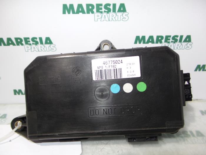 Gebruikte Computer Diversen Fiat Stilo (192A/B) 1.8 16V 3-Drs. Prijs € 35,00 Margeregeling aangeboden door Maresia Parts