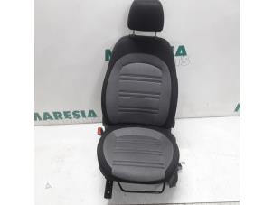 Gebruikte Voorstoel links Fiat Punto Evo (199) 1.4 Prijs € 105,00 Margeregeling aangeboden door Maresia Parts