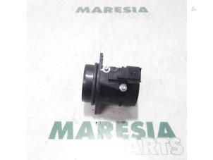 Gebruikte Luchthoeveelheidsmeter Citroen C6 (TD) 3.0 HDiF V6 24V Prijs € 19,90 Margeregeling aangeboden door Maresia Parts