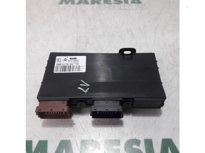Gebruikte Computer Diversen Citroen C6 (TD) 3.0 HDiF V6 24V Prijs € 105,00 Margeregeling aangeboden door Maresia Parts