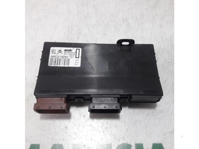 Gebruikte Computer Diversen Citroen C6 (TD) 3.0 HDiF V6 24V Prijs € 105,00 Margeregeling aangeboden door Maresia Parts