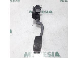 Gebruikte Sensor Gaspedaalpositie Fiat Punto Evo (199) 1.4 Prijs € 15,00 Margeregeling aangeboden door Maresia Parts