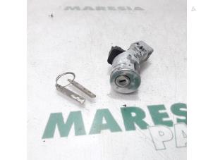 Gebruikte Kontaktslot + Sleutel Citroen C6 (TD) 3.0 HDiF V6 24V Prijs € 60,00 Margeregeling aangeboden door Maresia Parts