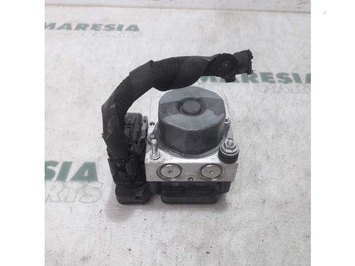 Gebruikte ABS Pomp Fiat Fiorino (225) 1.3 JTD 16V Multijet Prijs € 96,79 Inclusief btw aangeboden door Maresia Parts