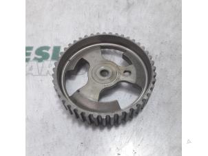 Gebruikte Nokkenas Tandwiel Peugeot Partner (GC/GF/GG/GJ/GK) 1.6 HDI 75 16V Prijs € 20,00 Margeregeling aangeboden door Maresia Parts