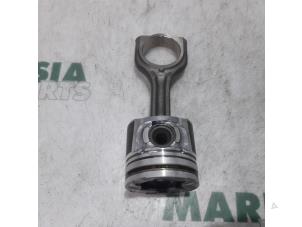 Gebruikte Zuiger Peugeot Partner (GC/GF/GG/GJ/GK) 1.6 HDI 75 16V Prijs € 50,00 Margeregeling aangeboden door Maresia Parts