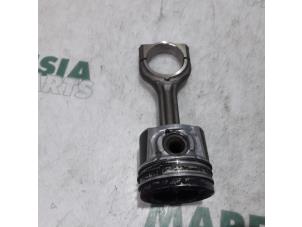 Gebruikte Zuiger Citroen C3 (SC) 1.6 HDi 92 Prijs € 50,00 Margeregeling aangeboden door Maresia Parts