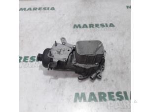 Gebruikte Oliefilterhouder Citroen C3 (SC) 1.6 HDi 92 Prijs € 50,00 Margeregeling aangeboden door Maresia Parts
