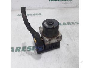 Gebruikte ABS Pomp Renault Espace (JK) 2.0 16V Turbo Prijs € 157,50 Margeregeling aangeboden door Maresia Parts
