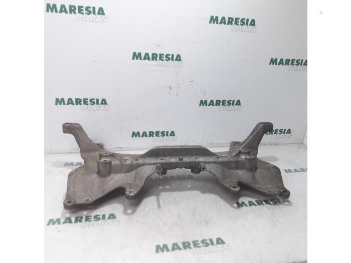 Gebruikte Subframe Peugeot Bipper Tepee (AJ) 1.4 Prijs € 127,05 Inclusief btw aangeboden door Maresia Parts