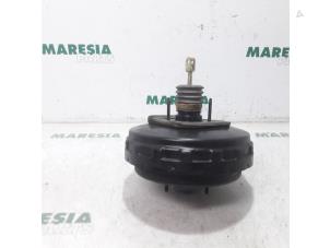 Gebruikte Rembooster Renault Espace (JK) 2.0 16V Turbo Prijs € 60,00 Margeregeling aangeboden door Maresia Parts