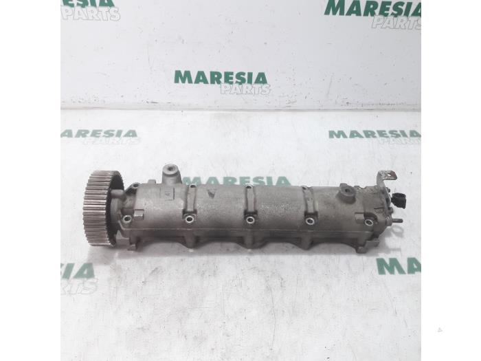 Gebruikte Nokkenas Fiat Stilo (192A/B) 1.6 16V 3-Drs. Prijs € 75,00 Margeregeling aangeboden door Maresia Parts