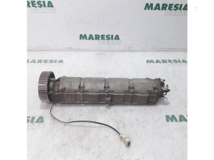 Gebruikte Nokkenas Fiat Stilo (192A/B) 1.6 16V 3-Drs. Prijs € 75,00 Margeregeling aangeboden door Maresia Parts