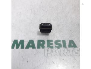 Gebruikte Schakelaar Peugeot 306 (7D) 1.8 16V Prijs € 20,00 Margeregeling aangeboden door Maresia Parts