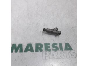 Gebruikte Injector (benzine injectie) Peugeot 306 (7D) 1.8 16V Prijs € 25,00 Margeregeling aangeboden door Maresia Parts