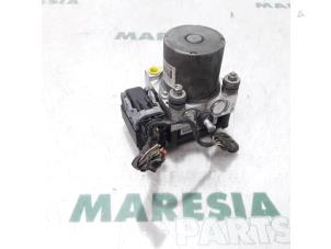 Gebruikte ABS Pomp Citroen Jumper (U9) 2.2 HDi 120 Prijs € 183,75 Margeregeling aangeboden door Maresia Parts