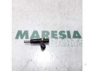 Gebruikte Injector (benzine injectie) Peugeot 308 SW (4E/H) 1.6 VTI 16V Prijs € 20,00 Margeregeling aangeboden door Maresia Parts