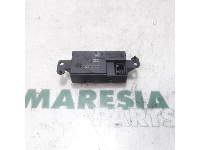 Gebruikte Computer Diversen Peugeot Boxer (244) 2.8 HDi 127 Prijs € 60,50 Inclusief btw aangeboden door Maresia Parts
