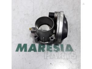 Gebruikte Gasklephuis Renault Scénic II (JM) 1.6 16V Prijs € 30,00 Margeregeling aangeboden door Maresia Parts