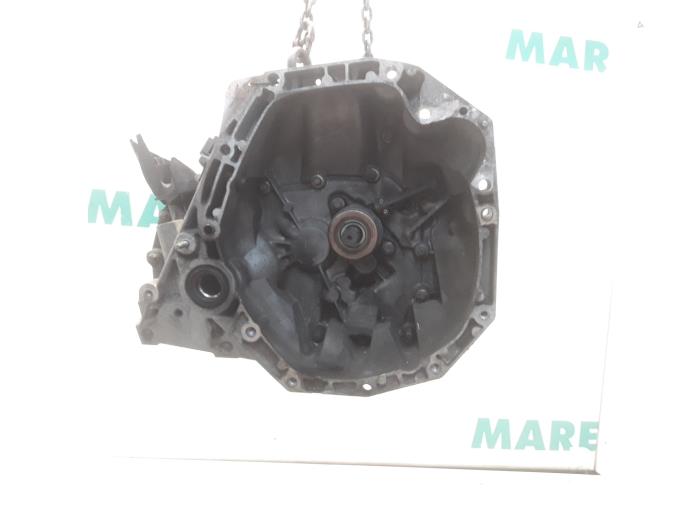 Gebruikte Versnellingsbak Renault Clio III (BR/CR) 1.5 dCi 70 Prijs € 315,00 Margeregeling aangeboden door Maresia Parts