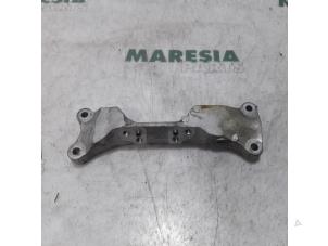 Gebruikte Motorrubber Peugeot 207 CC (WB) 1.6 16V Prijs € 25,00 Margeregeling aangeboden door Maresia Parts