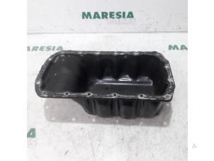 Gebruikte Carterpan Peugeot 207 CC (WB) 1.6 16V Prijs € 24,99 Margeregeling aangeboden door Maresia Parts