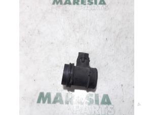 Gebruikte Luchthoeveelheidsmeter Fiat Panda (169) 1.3 JTD 16V Multijet Prijs € 35,00 Margeregeling aangeboden door Maresia Parts