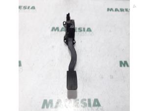 Gebruikte Gaspedaalpositie Sensor Peugeot 308 (4A/C) 1.6 16V THP 150 Prijs € 60,00 Margeregeling aangeboden door Maresia Parts