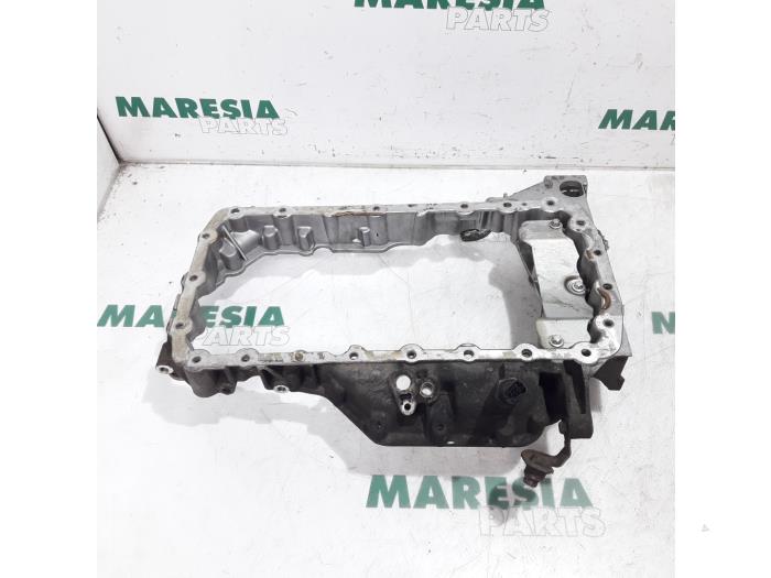 Gebruikte Carterpan Citroen C-Crosser 2.2 HDiF 16V Prijs € 75,00 Margeregeling aangeboden door Maresia Parts