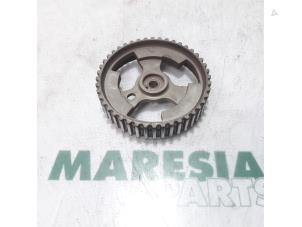 Gebruikte Nokkenas Tandwiel Citroen Berlingo 1.6 Hdi 75 16V Phase 1 Prijs € 20,00 Margeregeling aangeboden door Maresia Parts