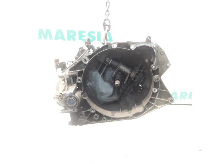 Gebruikte Versnellingsbak Citroen Evasion 2.0 CT SX,VSX Turbo Prijs € 367,50 Margeregeling aangeboden door Maresia Parts