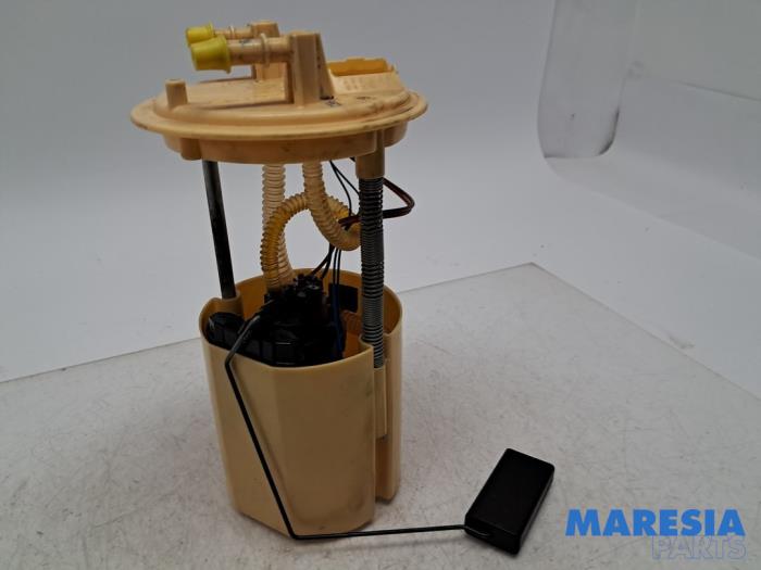 Gebruikte Tank element Pomp Fiat 500 (312) 1.3 MJTD 16V Prijs € 25,00 Margeregeling aangeboden door Maresia Parts