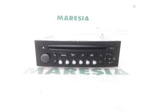 Gebruikte Radio CD Speler Citroen DS3 (SA) 1.4 16V VTi Prijs € 60,00 Margeregeling aangeboden door Maresia Parts