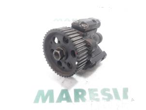 Gebruikte Brandstofpomp Mechanisch Lancia Lybra SW 1.9 JTD Prijs € 65,00 Margeregeling aangeboden door Maresia Parts